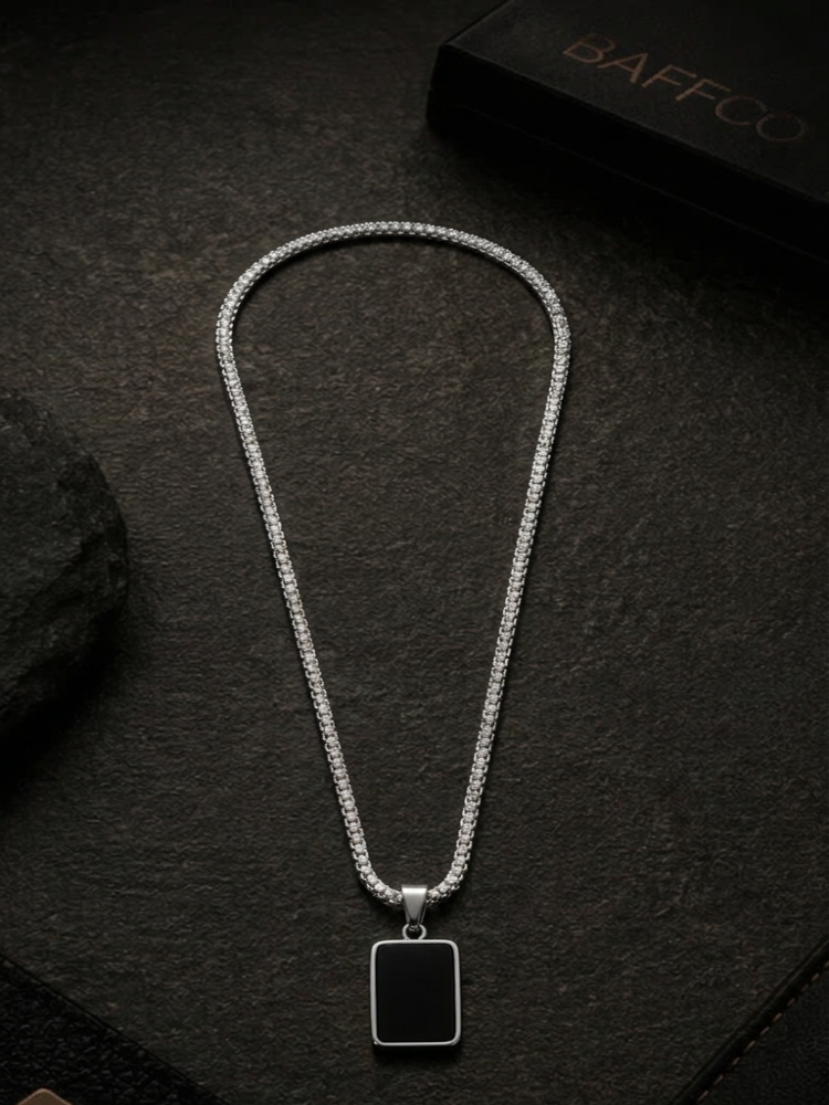 Noir Tag Pendant