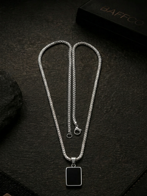 Noir Tag Pendant